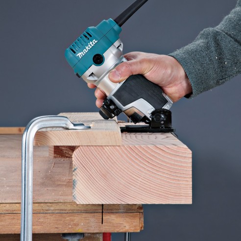 Fresatrice verticale RT0702CX3J Makita 710W, Ø pinza: 6-8mm