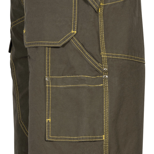 Pantalone corto Cofra colore fango