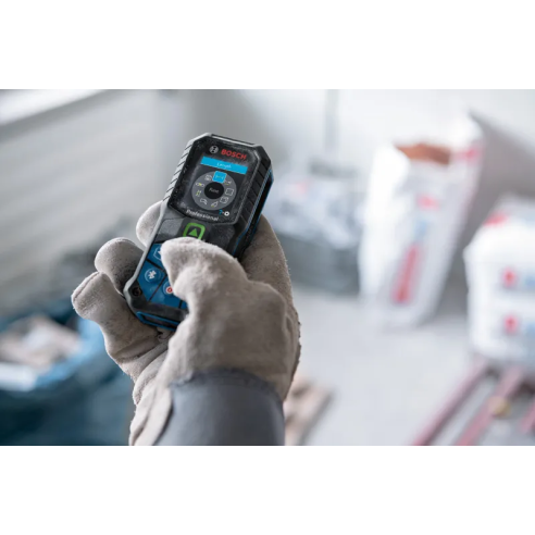 DISTANZIOMETRO LASER GLM 50-27 CG BOSCH RAGGIO VERDE - 50M - PROT. IP 65 C/ ACC. DI PROTEZ. E BA 3,7V 1.0AH     
