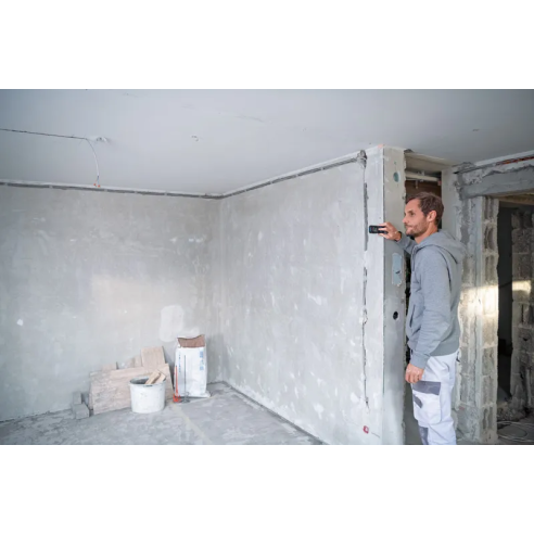 DISTANZIOMETRO LASER GLM 50-27 CG BOSCH RAGGIO VERDE - 50M - PROT. IP 65 C/ ACC. DI PROTEZ. E BA 3,7V 1.0AH     
