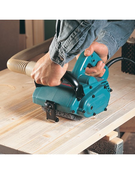 Levigatrice a rullo 9741J Makita 860W, 3.500g/min. (completa di 2 rulli nylon 120 grana 80)