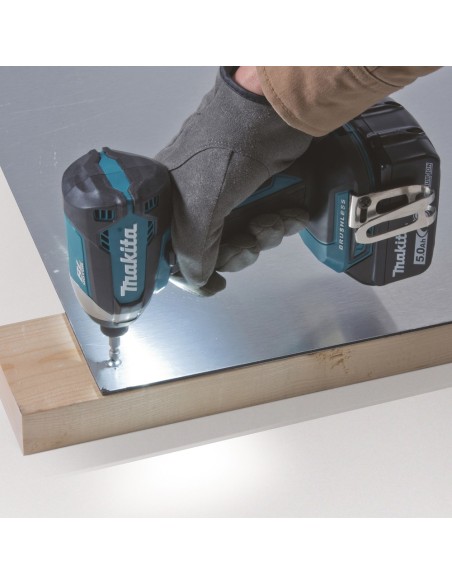 Avvitatatore ad impulsi DTD153 Makita 18V, 170Nm, 1/4 esag. (corpo macchina, senza scatola)